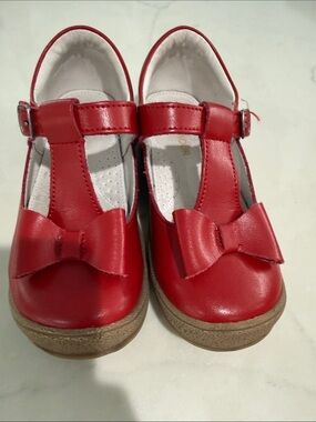 L'Amour Red T‑Strap Bow Kids Dress Shoes